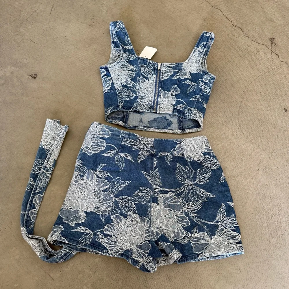 Avec Les Filles / Denim Floral Two Piece Set / Blue - Picture 6 of 16
